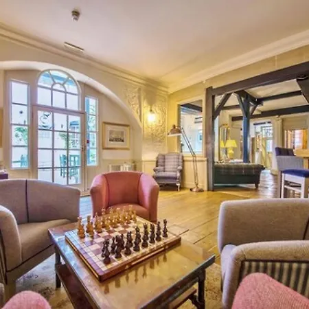 Marlborough Arms-2