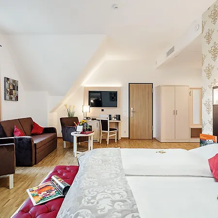Hotel Rappen Rothenburg ob der Tauber-3