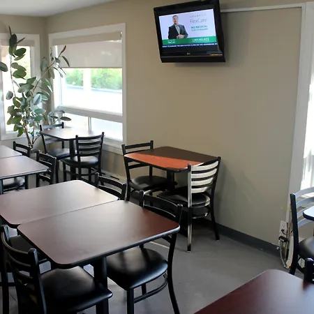 Moonlight Inn And Suites Sudbury-3