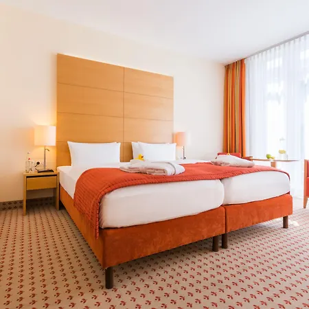 Park-Hotel Huebner-2