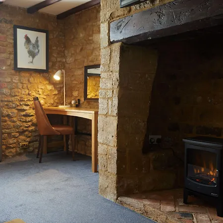 Red Lion Hotel By Greene King Inns-3