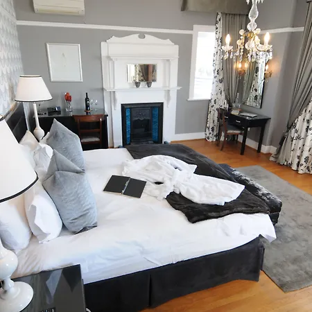 Abbey Manor Luxury Guesthouse-3