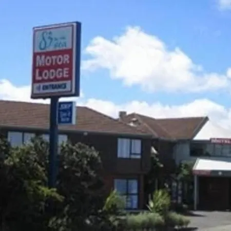 83 By The Sea Motor Lodge-3
