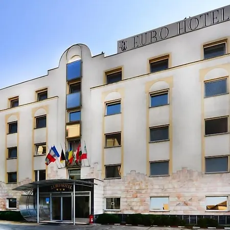 Euro Hotel-2