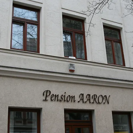Aaron-3