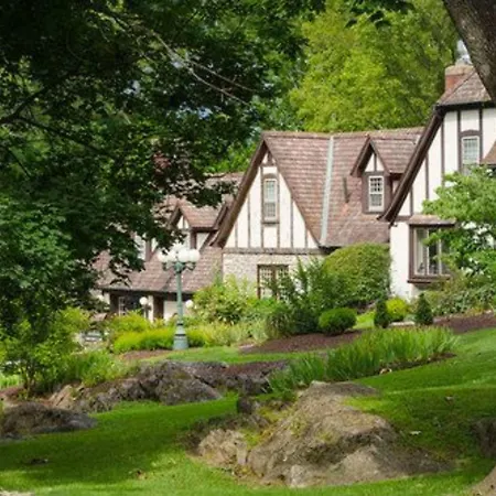 Hillbrook Inn & Spa (Adults Only)-2