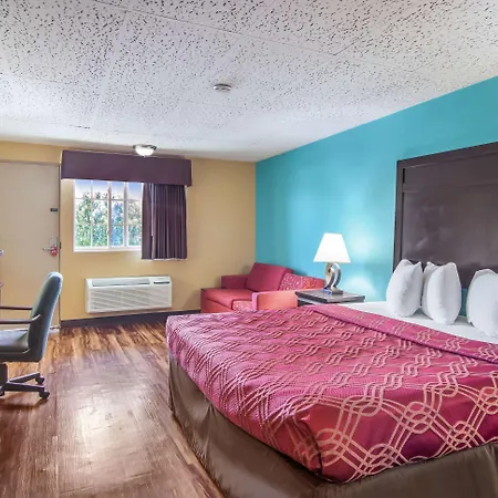 Econo Lodge Hotel Bradford-2