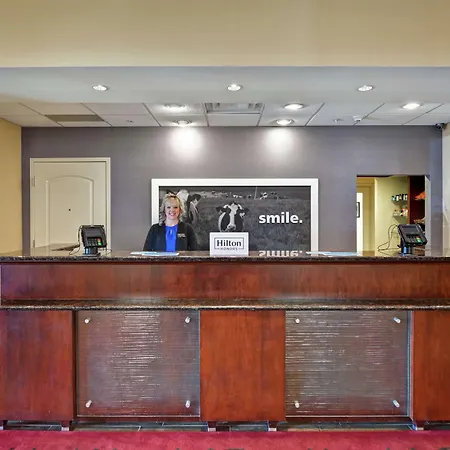 Hampton Inn And Suites Peoria At Grand Prairie-2