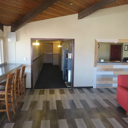 Americas Best Value Inn Story City-3