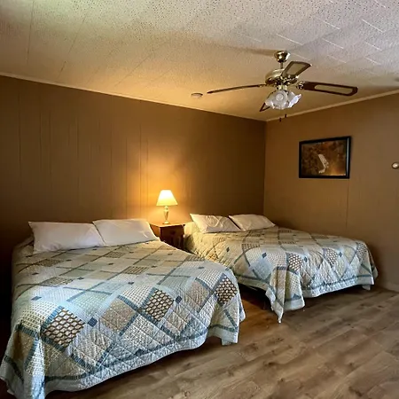 The Riverside Inn-3