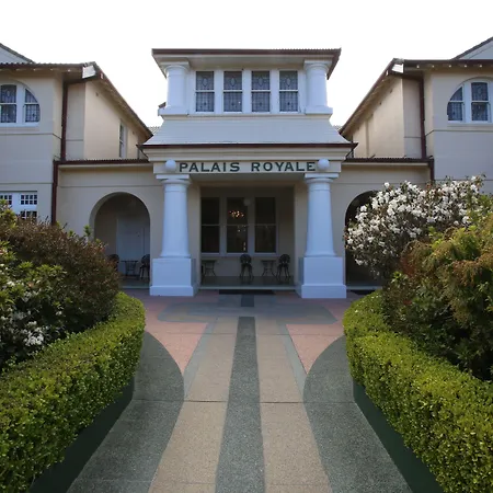 Palais Royale-3