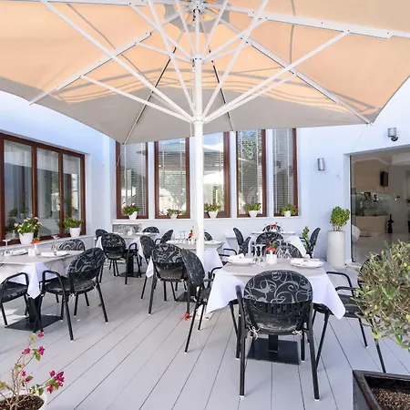 La Mer Deluxe Hotel & Spa (Adults Only)-3