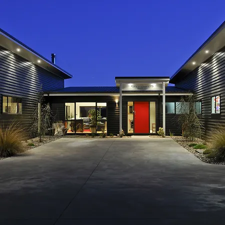 City Lights Boutique Lodge-3