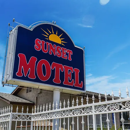 Sunset Motel-3