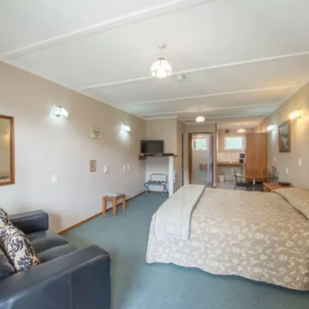 Amber Court Motel-2