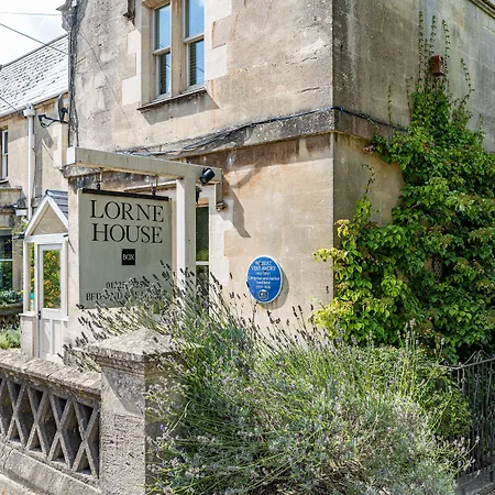 Lorne House Bed & Breakfast-3