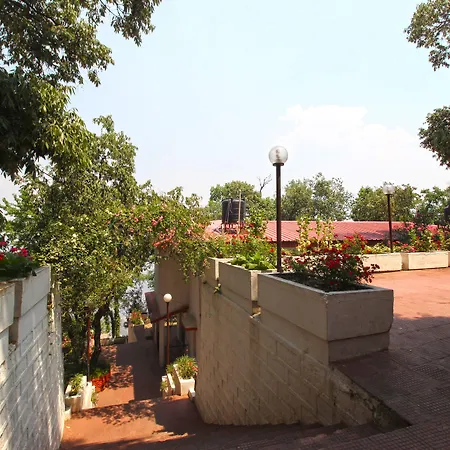 Oyo 5248 Surbee Resorts-2