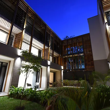 Le Petit Village Boutique Hotel & Spa-3
