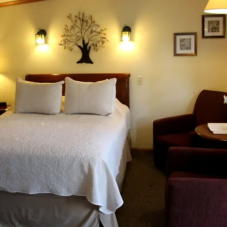 All Seasons Inn-3