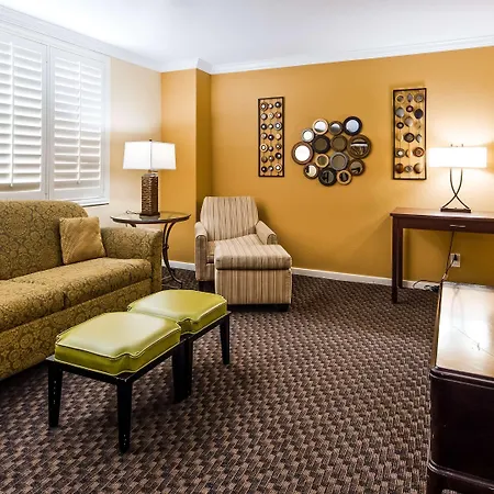 Best Western Plus Casino Royale-Center Strip-3