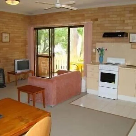 Noosa Yallambee Holiday Apartments-2