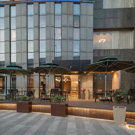 Holiday Inn Express Shanghai Jinqiao Central By Ihg-2