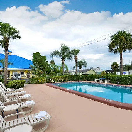 Budget Inn Of Okeechobee-3
