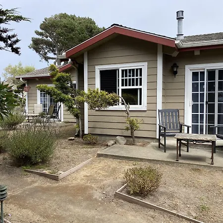 Bide-A-Wee Inn And Cottages-3