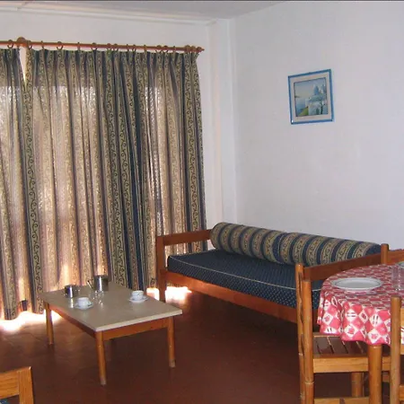 Apartamentos Turisticos Silchoro-3