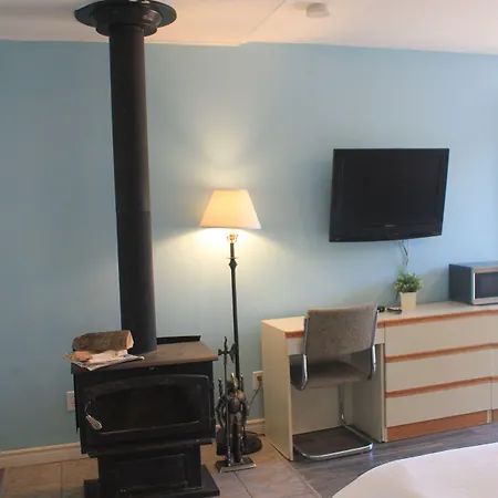 Motel Des Pays D'En Haut-3