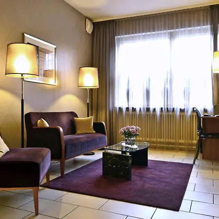 Comfort Hotel Tom Kyle-2