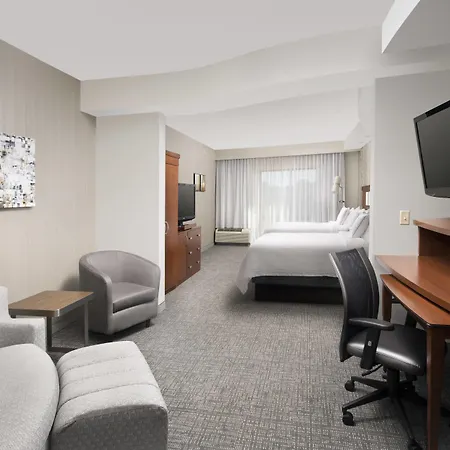 Courtyard By Marriott Tyler-3