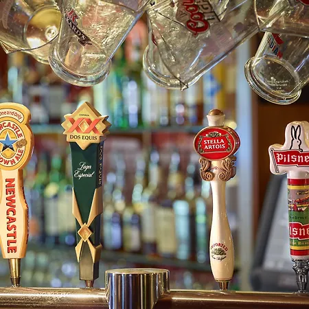 Neighbourhood Inn Hotels In Bonnyville-3