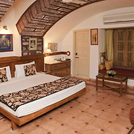 Welcomheritage Bal Samand Lake Palace-3