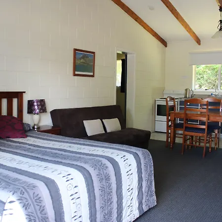 Fairy Springs Motel-2