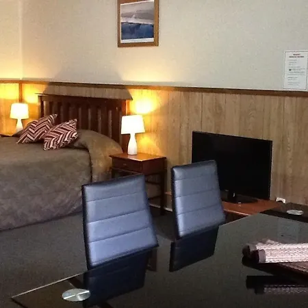 Fairy Springs Motel-3