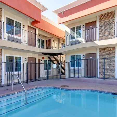 Ontario Inn & Suites-2