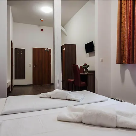Queens Park Hotel-2
