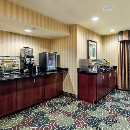 Cobblestone Inn & Suites - Vinton, Ia-3