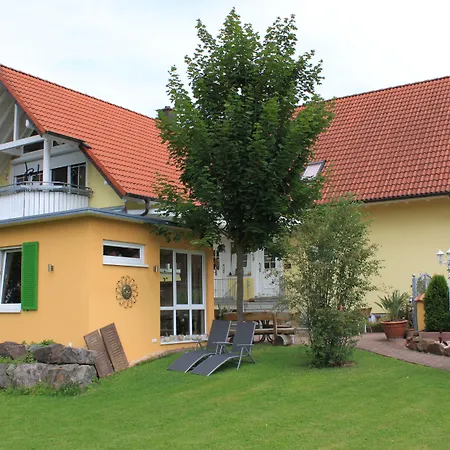 Hotel&Gästehaus Im Ziegelweg garni-3