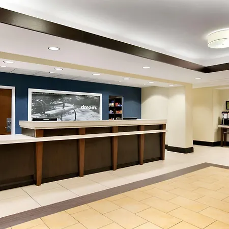 Hampton Inn&Suites Mahwah-2