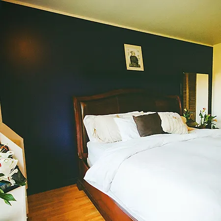 Tall Trees Bed & Breakfast-2