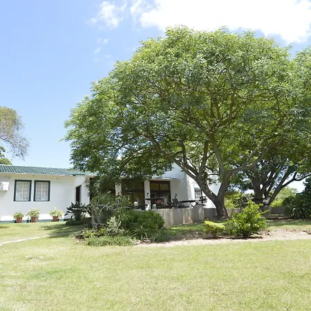 White House Lodge-3
