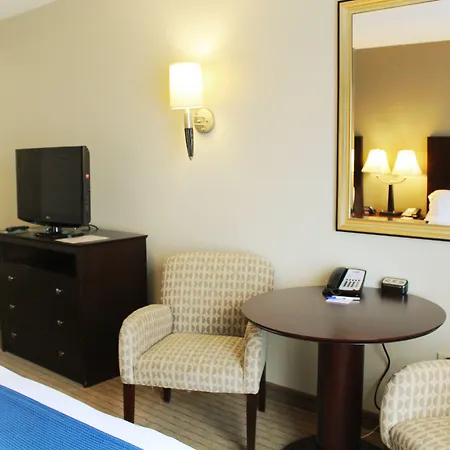 Holiday Inn Express & Suites Malone By Ihg-3