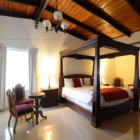 Hotel Contempo-3