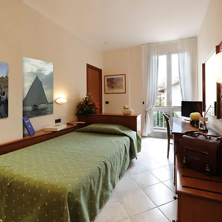 Hotel Gabriella-3