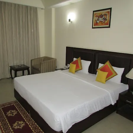 Hotel Smart Inn Near Igi Airport & Free Airport Drop-2