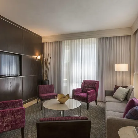 Courtyard By Marriott Tulsa Downtown-3