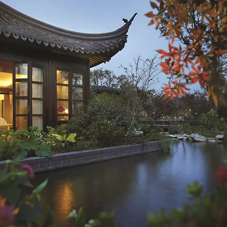 Four Seasons Hotel Hangzhou At West Lake-3