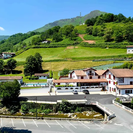 Logis Hôtel Andreinia&Cabanes-2
